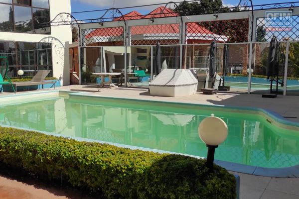 bel appartement T5 neuf avec piscine et sécurisé à Ambohinambo Talatamaty