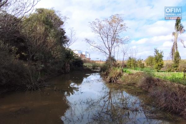 Une grande propriété de 9 000 m2, arboré avec 2 étangs en bord de rizière à Itaosy- Antananarivo