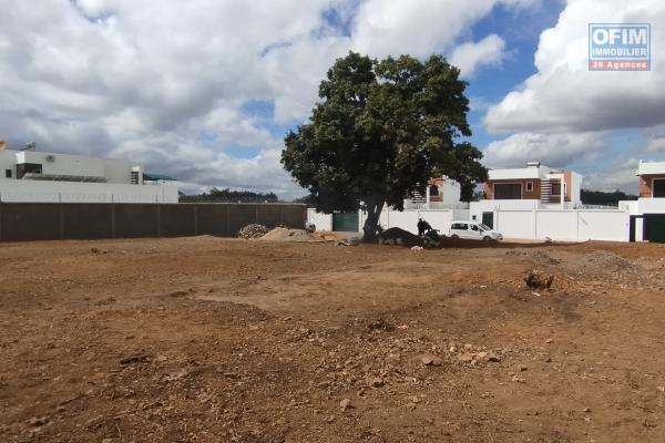 En exclusivité, un beau terrain de 614 m2 dans une résidence sécurisée à Andranotapahina- Antananarivo