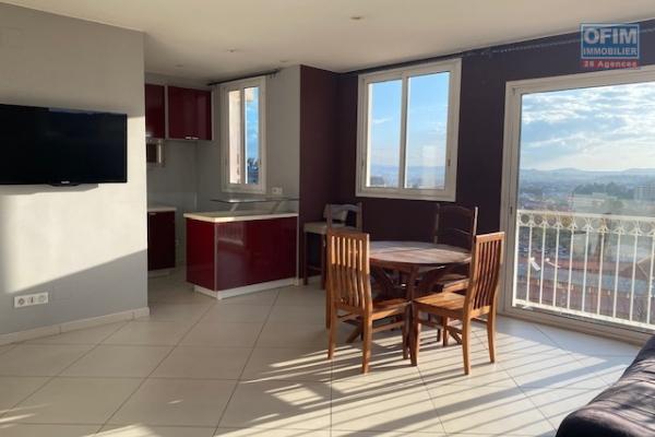 Un appartement T2 sécurisé à Amparibe