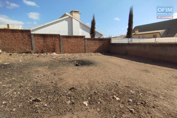 Terrain 320 m2 à Antanetibe Ambatobe - Antananarivo