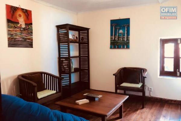 En plein centre ville, dans le quartier d'Ambatovinaky, une maison avec 3 appartements- Antananarivo
