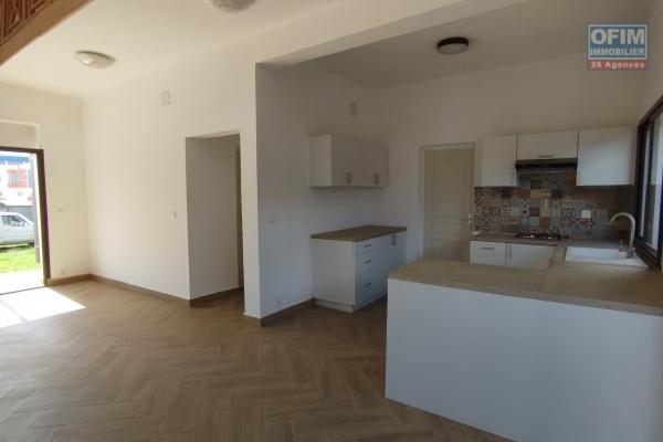Villa neuve, à étage F4 à Ambohitrarahaba-Antananarivo