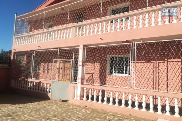 Une maison F5 à étage à Ambohibao Ambohijanahary