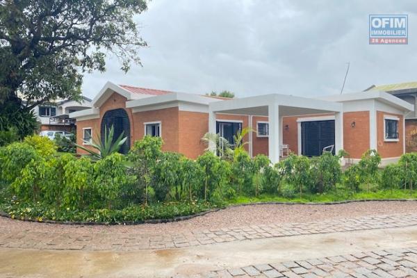 Une villa neuve de plain pied F4 avec jardin à Amboropotsy Talatamaty