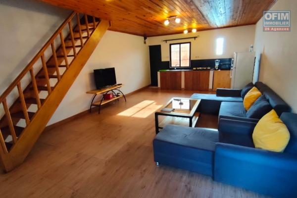 Un appartement T3en duplex à 5mn à pied du Lycée à ambatobe