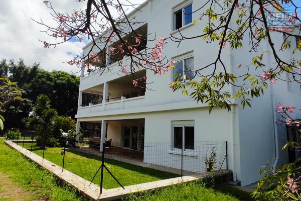 location d'un spacieux appartement dans une résidence à 7minutes à pieds du lycée Français à Ambatobe