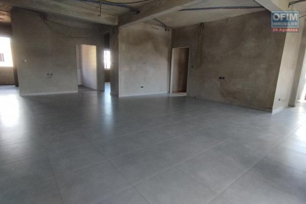 Spacieux appartement T5 de 181,50 m2 à 5 minutes du lycée français Ambatobe-Antananarivo