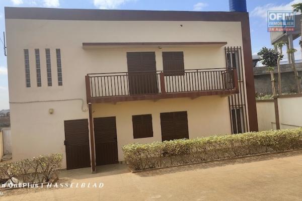 Appartement T3 et T4 &agrave; louer  &agrave; Ambohidratrimo. Contact Mr Jacky 034 02 443 04