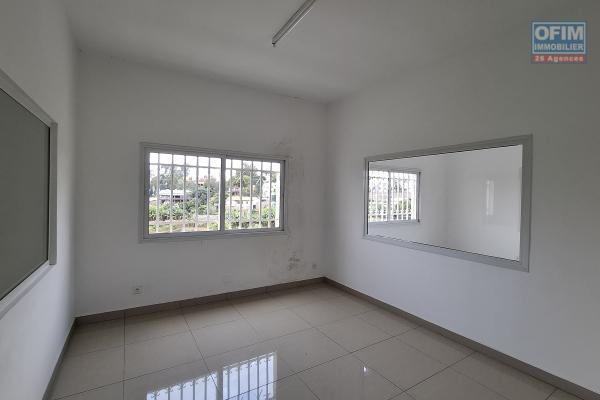OFIM Immobilier offre en location deux bureaux de 105,25m2 sur ambolokandrina.