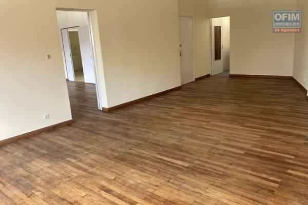 A louer local bureau  de 170M2 en plein centre ville d'analakely