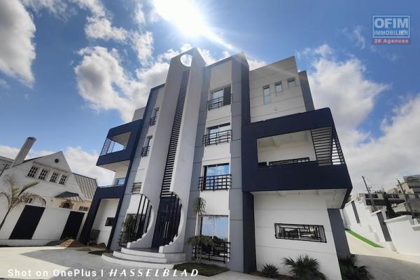 à louer appartement T3 neuve sur andrononobe analamahitsy contact 0340244301