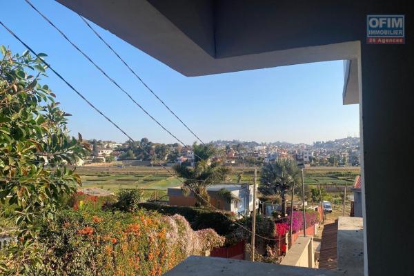 A vendre maison F5 en cours de finition sur Ambatobe (CONTACT FELANA)