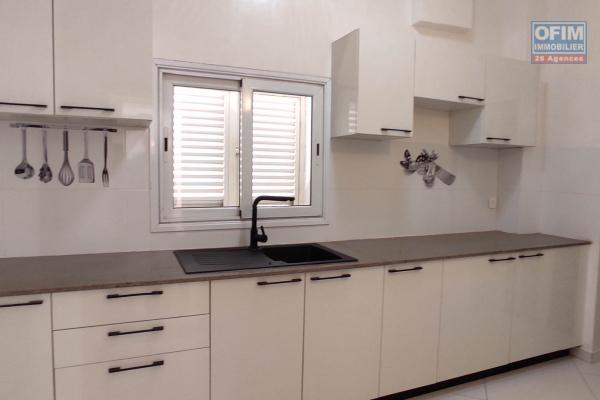 A LOUER Un appartement  T3  proche de Tana Water Front à Ankadifotsy CONTACT Francia 0340221869