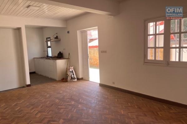 Un appartement T3 au RDC à Mandrosoa Ivato