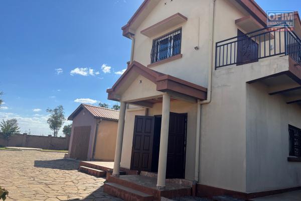 Une maison F6 &agrave; Andranovelona Ilafy
