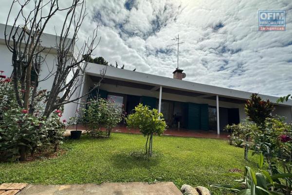 A vendre,une rare propri&eacute;te de 1841 m2 dans le quartier r&eacute;sidentiel d'Androhibe Antananarivo