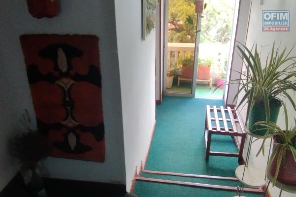 PRIX EN BAISSE - À VENDRE – IMMEUBLE R+4 À FORT POTENTIEL COMMERCIAL ET LOCATIF A ANKAZOTOKANA