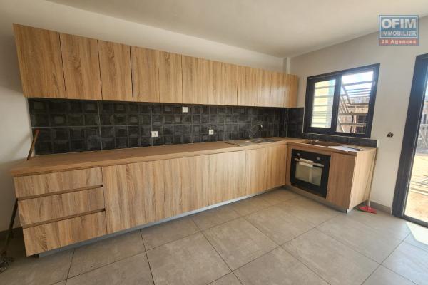 À LOUER - APPARTEMENTS NEUFS DE STANDING À PROXIMITÉ IMMÉDIATE DES COMMODITÉS SITUÉ À TALATAMATY