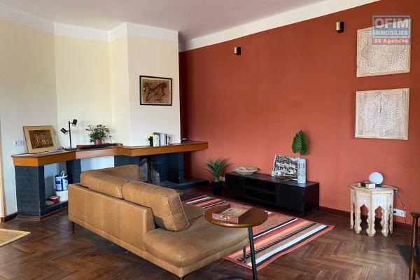 A louer un appartement T3 meublé et sécurisé à Antsahavola