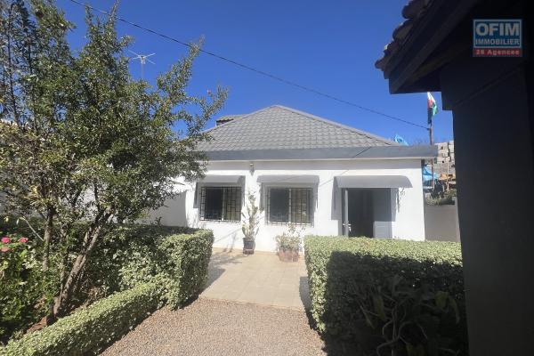 A vendre charmante maison avec grand jardin &agrave; Amborompotsy