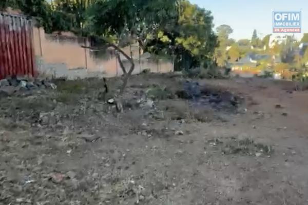 Vente d'un terrain de 845 m2 prêt à bâtir à Androhibe
