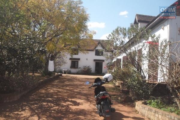 Maison à vendre meublé  de type F7 à Tanjondava Talatamaty