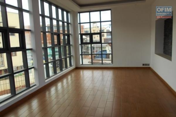 Une villa de type T3 de standing à Ambohimahitsy