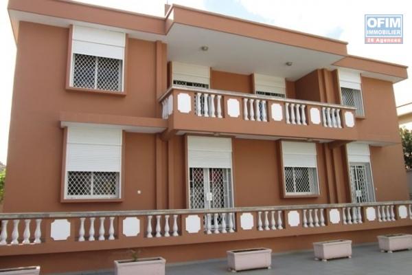 A louer une villa F5 dans un quartier residentiel à Androhibe Antananarivo